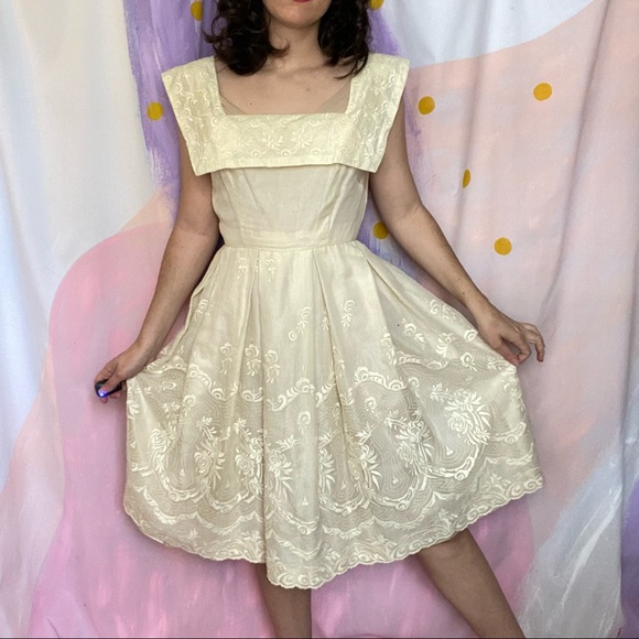 Dresses & Skirts - VINTAGE 1950s 60s Cream Lace Hawaiian A-Line Dress